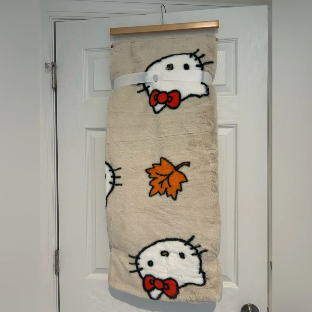 Hello Kitty nwt this
